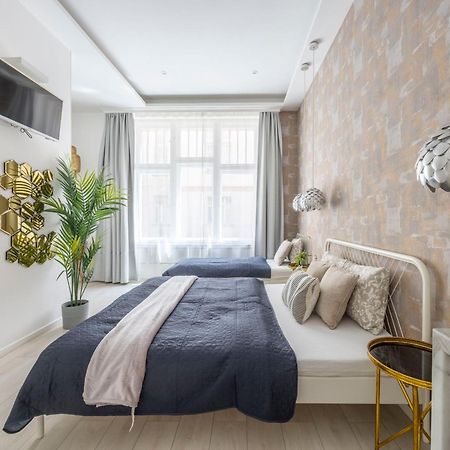 Exclusive Private Residence In The Center Of Bp W 4Bedrms, 4 Bathrms Budapest Exteriör bild