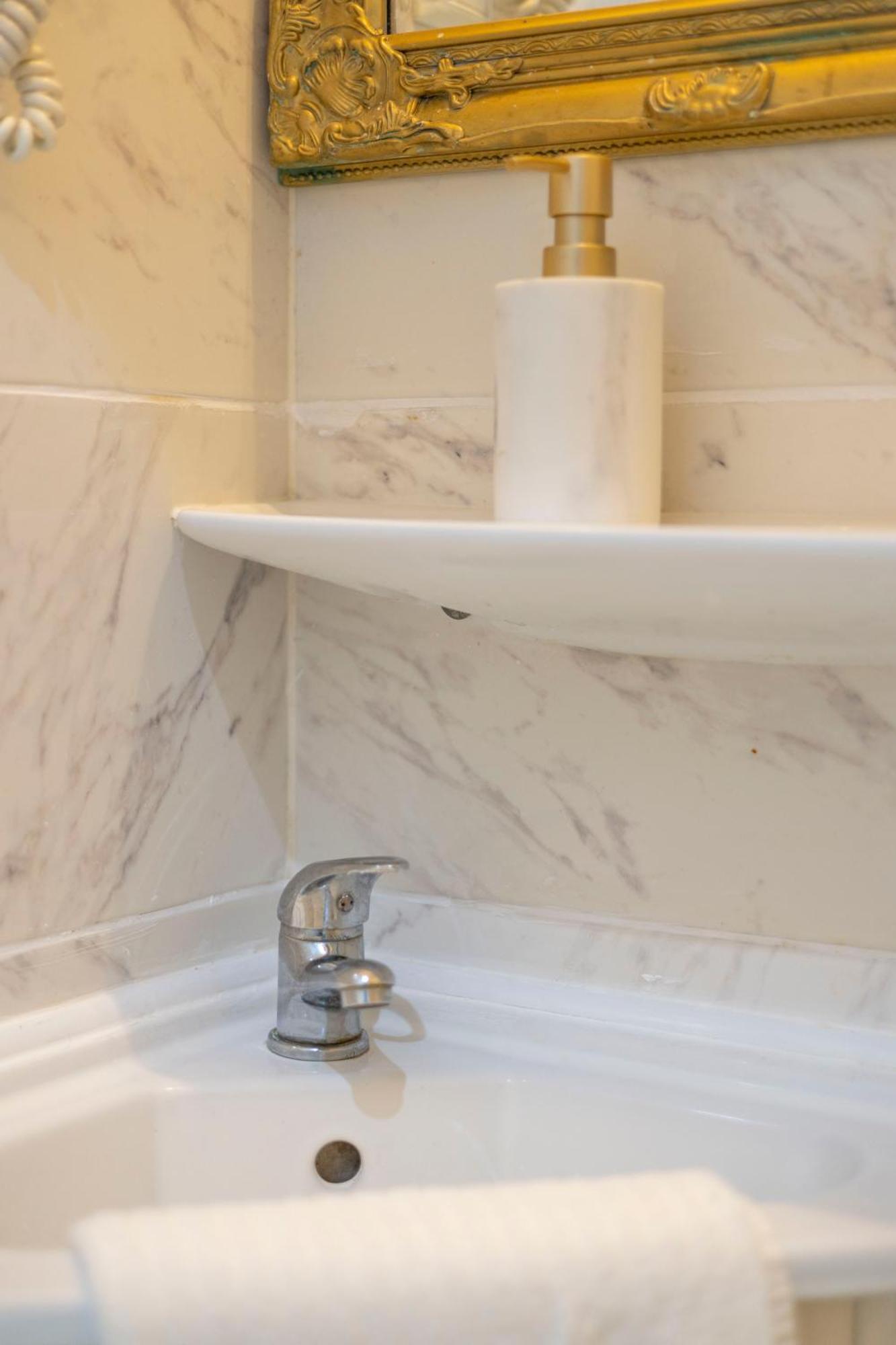 Exclusive Private Residence In The Center Of Bp W 4Bedrms, 4 Bathrms Budapest Exteriör bild